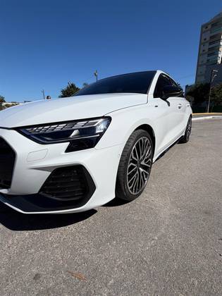 AUDI A3 2.0 40 TFSI GASOLINA SEDAN PERFORMANCE BLACK S-TRONIC AUDI A3 2.0 40 TFSI GASOLINA SEDAN PERFORMANCE BLACK S-TRONIC